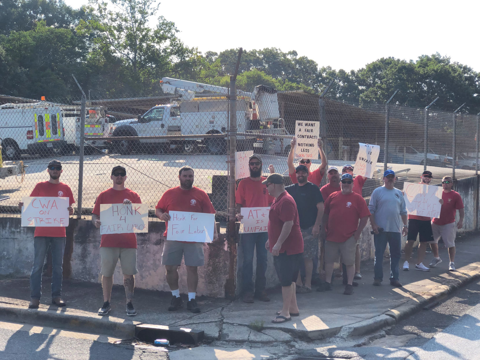 Strikers on North Avenue